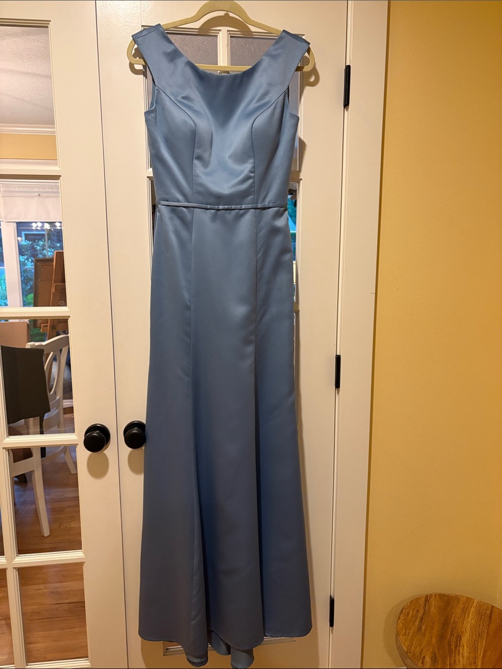 Dear Cleo Elegant Dusty Blue Sleeveless Satin Formal Gown Sz 6